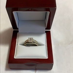 0.98 carat T.W. Engagement Ring and Band
